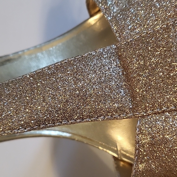 Glitter Stilettos - Picture 2 of 3